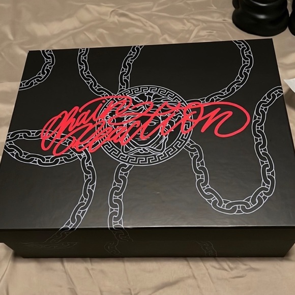 Versace Chain Reaction. GREAT CONDITION - Picture 7 of 7